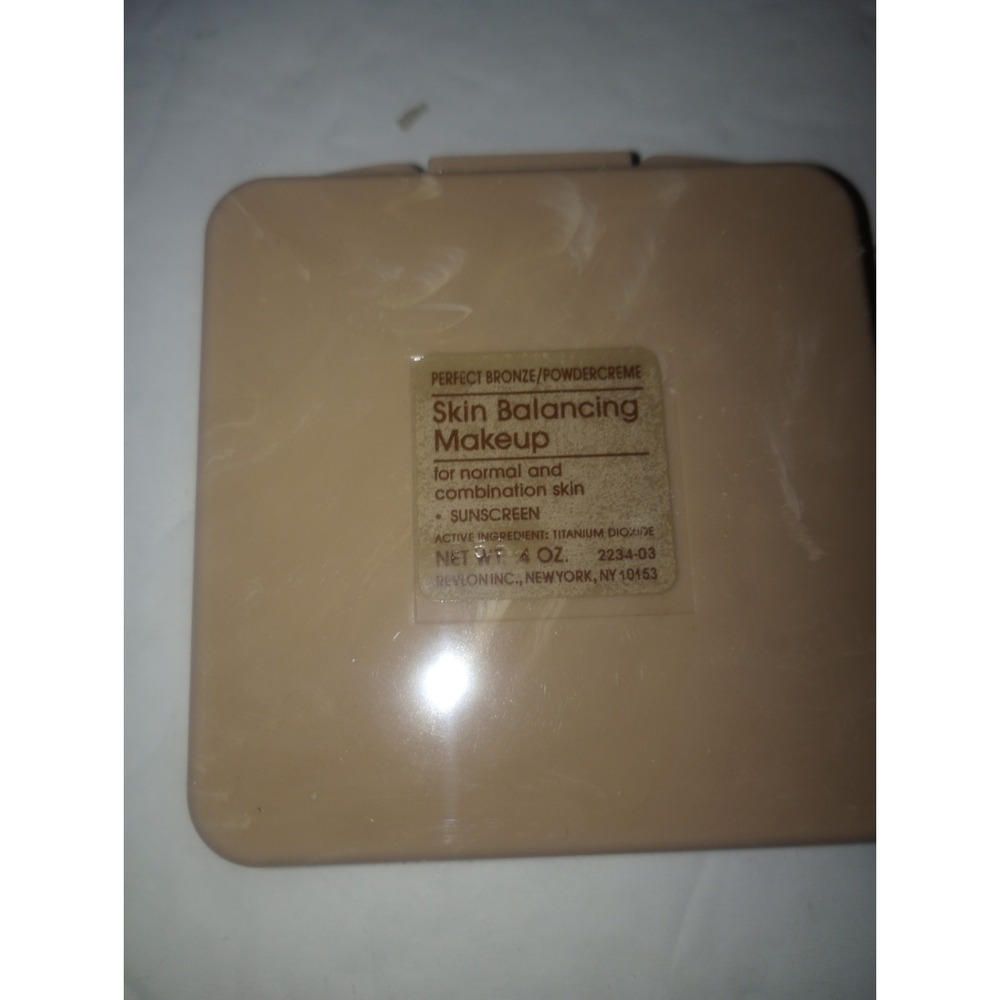 Revlon Skin Balance Powder Perfect Bronze NIB 4 Oz Sunscreen - Picture 3 of 4